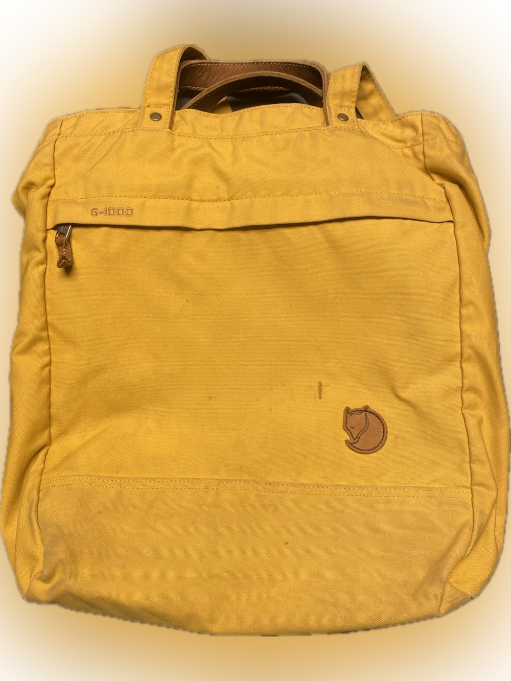 Fjällräven Örnsköldsvik Tote (Versatile tote-backpack hybrid) in Mustard